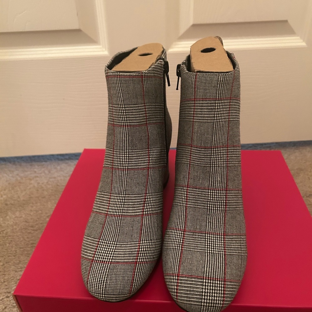 Chic Plaid Ankle Booties